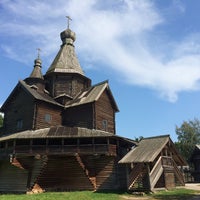 Photo taken at Церковь Николы из деревни Высокий остров by Kosta G. on 7/27/2014