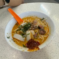 Photo taken at Sungei Road Laksa by Ria L. on 3/2/2024