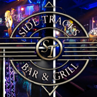 9/11/2015 tarihinde Side Tracks Bar &amp;amp; Grillziyaretçi tarafından Side Tracks Bar &amp;amp; Grill'de çekilen fotoğraf