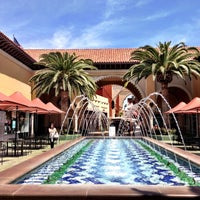 รูปภาพถ่ายที่ Irvine Spectrum Center โดย Akane 8. เมื่อ 5/3/2013