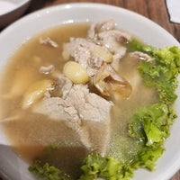 Photo taken at SONG FA bak kut teh 肉骨苶 by Nelly A. on 3/27/2023