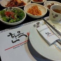 Снимок сделан в Hanok Korean Grill &amp;amp; BBQ пользователем Melissa T. 8/10/2014