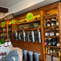 4/1/2023 tarihinde نور نجدziyaretçi tarafından We Olive &amp;amp; Wine Bar'de çekilen fotoğraf