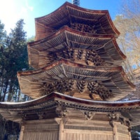 Photo taken at Anrakuji Temple by もりはやし .. on 2/16/2023