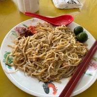 Photo taken at Kovan Hougang Market &amp;amp; Food Centre by Estee C. on 9/9/2023