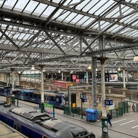 Photo taken at Edinburgh Waverley Railway Station (EDB) by Nino M. on 4/18/2024