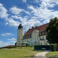 Foto tirada no(a) Schloss Fleesensee por Rosalie 7. em 6/7/2022