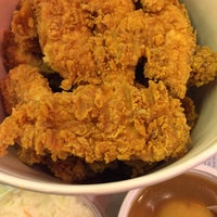 Foto scattata a Kentucky Fried Chicken da apfelgurkebirne il 9/5/2015