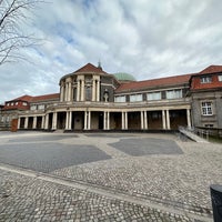รูปภาพถ่ายที่ Universität Hamburg โดย Rm i. เมื่อ 2/5/2023
