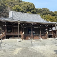 Photo taken at 上野山 福祥寺（須磨寺） by みそしる on 2/6/2023