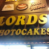 8/3/2013にJamalがLords Bakeryで撮った写真