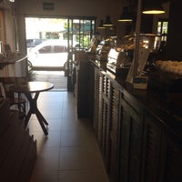 8/11/2015にGabriela N.がTravel And Coffee To Goで撮った写真