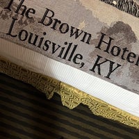 Foto tirada no(a) The Brown Hotel por Curt S. em 10/28/2023