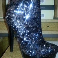 Photo taken at DSW Designer Shoe Warehouse by SLEEK~ on 11/24/2012