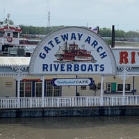 Photo taken at Gateway Arch Riverboat Cruises by Randy E. on 4/21/2023
