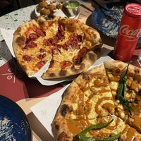 Foto tirada no(a) 8portions Pizza por Aziz .. em 5/2/2024