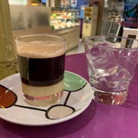 Das Foto wurde bei Priorité Art Coffee Shop von Brian am 9/8/2019 aufgenommen