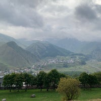 Photo taken at Rooms Hotel Kazbegi by Meshal on 9/6/2023