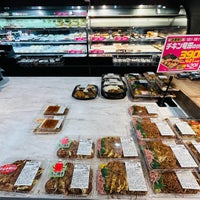 Photo taken at オリジン弁当 新中野店 by ゆーき on 6/18/2023