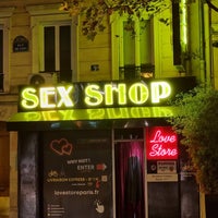Photo taken at Sex Shop Ciné by Alma Mia T. on 4/25/2023