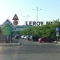Photo taken at Leroy Merlin by Cristiano M. on 8/4/2011