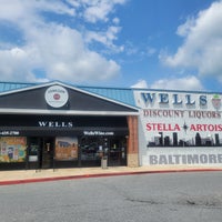 รูปภาพถ่ายที่ Wells Discount Liquors โดย Wells Discount Liquors เมื่อ 4/12/2023