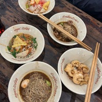 Photo taken at Rue Thong Boat Noodle by Amy F. on 5/24/2023