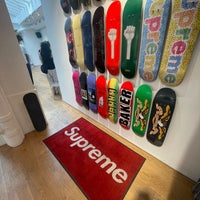 Photo taken at Supreme by Fedor A. on 7/4/2023