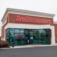 Photo taken at Discount Tire by Tire Discounters on 10/7/2015