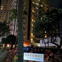 Foto tirada no(a) Coconut Waikiki Hotel por 佐天 涙. em 5/9/2021