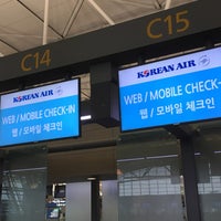 Photo taken at Korean Air Check-in Counter by 佐天 涙. on 9/28/2019