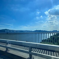 Photo taken at Dongjak Bridge by ＲＯＣＨＯ Ｓ. on 8/3/2023