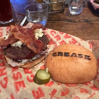 6/6/2023 tarihinde Michael C.ziyaretçi tarafından Grease Burger, Beer and Whiskey Bar'de çekilen fotoğraf