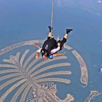 Foto diambil di Skydive Dubai oleh Jhon Leonard O. pada 11/8/2016