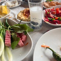 Foto diambil di Çakıl Restaurant oleh Cihan Ç. pada 2/3/2024