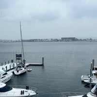 Foto tirada no(a) The Newport Harbor Hotel and Marina por Meghan P. em 1/19/2024