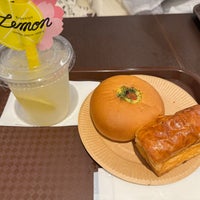 Photo taken at Cafe CHEZ MADU by なの や. on 5/13/2024