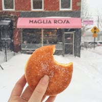 1/24/2016 tarihinde Sonya K.ziyaretçi tarafından Maglia Rosa NYC'de çekilen fotoğraf