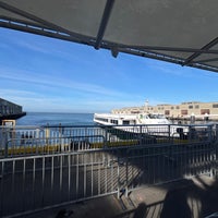 Снимок сделан в Alcatraz Cruises пользователем Kay B. 4/19/2024