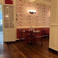 รูปภาพถ่ายที่ Mount Vernon Inn Restaurant โดย Agnes T. เมื่อ 9/7/2022