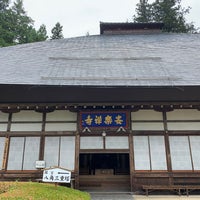 Photo taken at Anrakuji Temple by ひさち on 7/15/2023