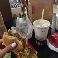 Photo taken at McDonald&amp;#39;s by Katya 💜 V. on 6/18/2018