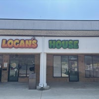 Foto diambil di Logan’s House Dog Daycare &amp;amp; Grooming oleh Logan’s House Dog Daycare &amp;amp; Grooming pada 6/26/2023