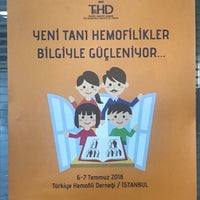 Das Foto wurde bei Türkiye Hemofili Derneği von İsmail B. am 7/6/2018 aufgenommen