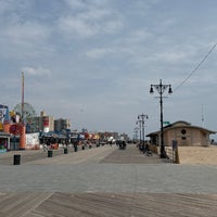 Снимок сделан в Coney Island Beach &amp;amp; Boardwalk пользователем Robin B. 4/10/2024