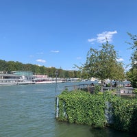 Photo taken at Archipel des Berges de Seine | Jardin flottant Niki de Saint Phalle by Robin B. on 8/13/2021