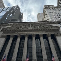 รูปภาพถ่ายที่ New York Stock Exchange โดย Robin B. เมื่อ 4/4/2024