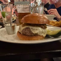 Снимок сделан в 5 Napkin Burger пользователем Robin B. 4/11/2024