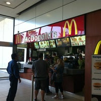 Photo prise au McDonald&amp;#39;s par Rafael C. le10/5/2012