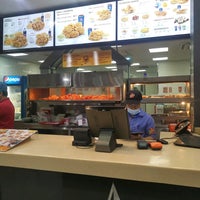 Photo taken at Texas Chicken by 𝘾𝙝𝙞𝙖𝙢𝙖𝙢𝙞 . on 2/27/2020
